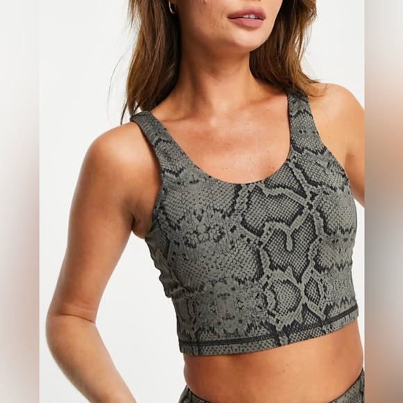 Varley Other - NWT Varley Lets Go Walker Medium Snakeskin Bra
